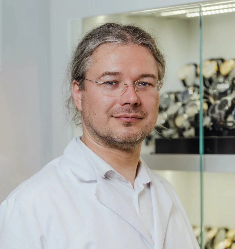 Imię Nazwisko - Mistrz Zegarmistrzostwa, Salon Zegarków Gdynia